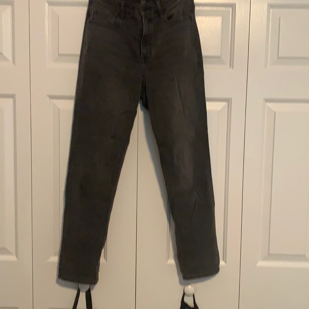 Used black stretchy american eagle jeans